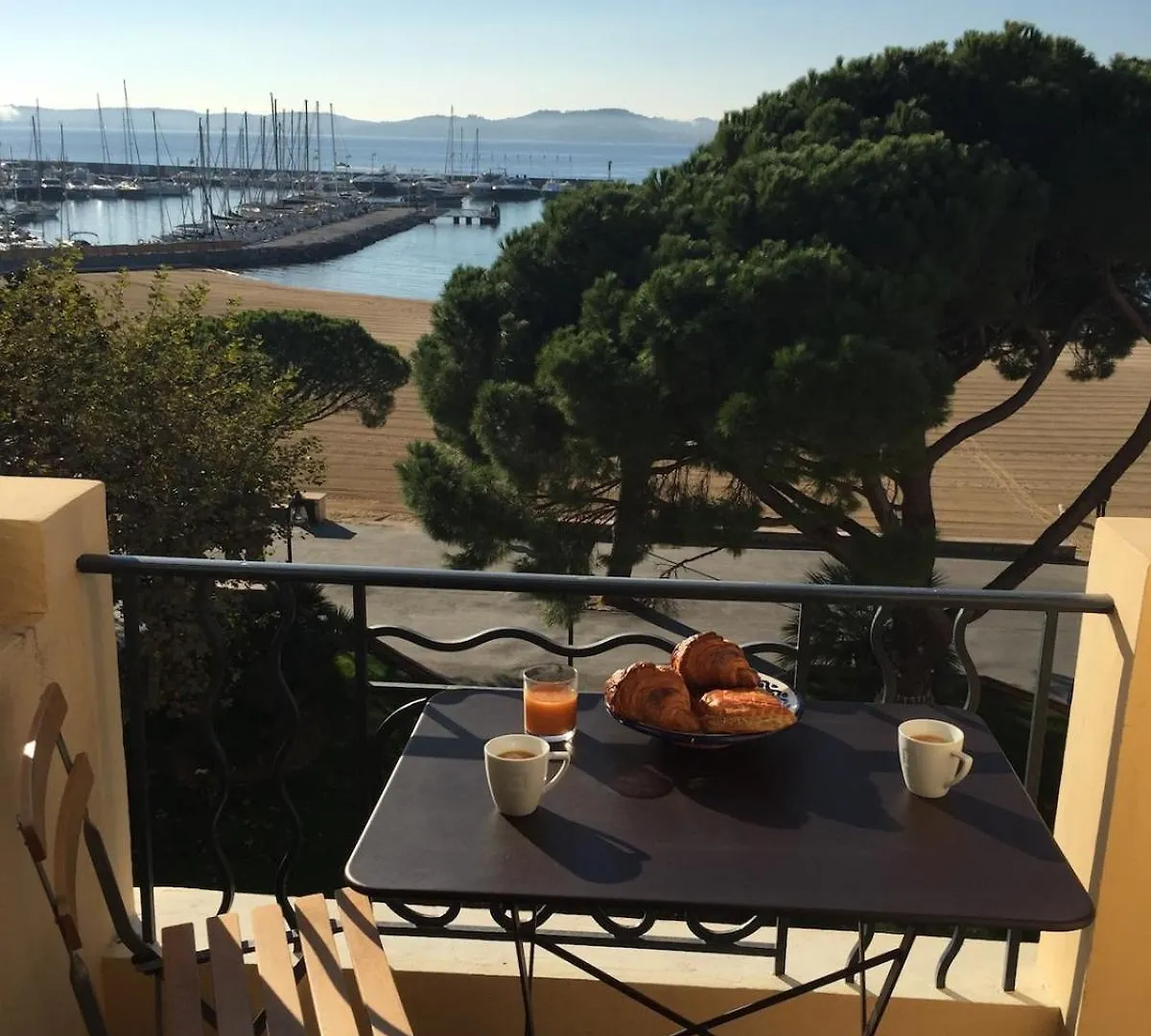 Vue Golfe St Tropez A Ste Maxime Yourhosthelper Sainte-Maxime
